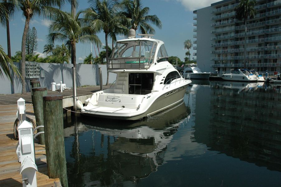 2005 Sea Ray 52 Sedan Bridge