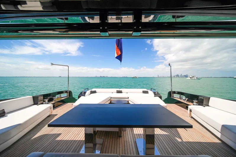 Sette Yacht Photos Pics 