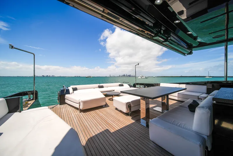 Sette Yacht Photos Pics 