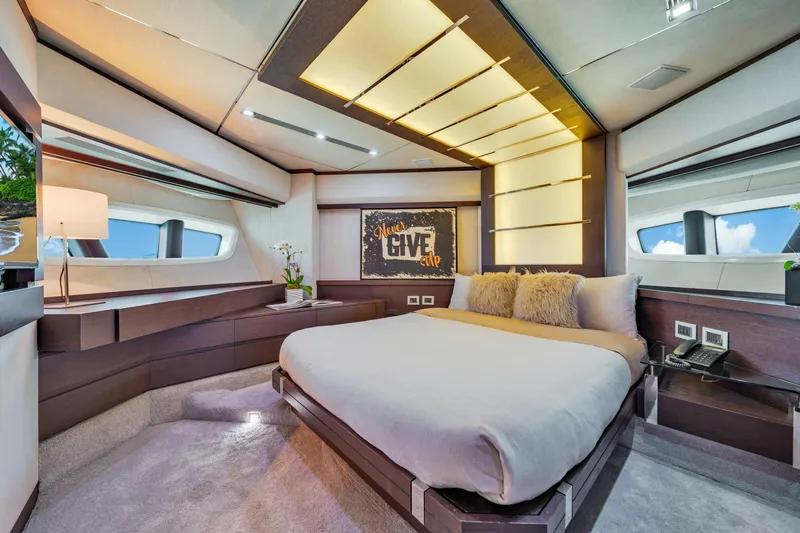 Sette Yacht Photos Pics 