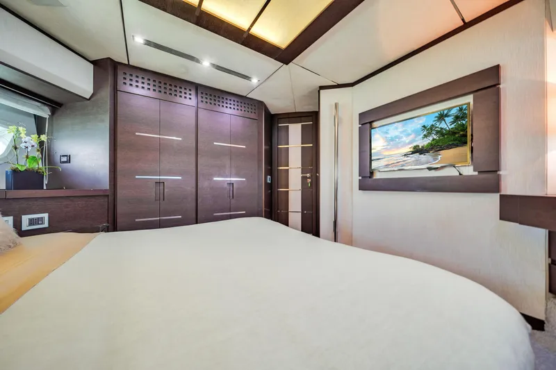 Sette Yacht Photos Pics 