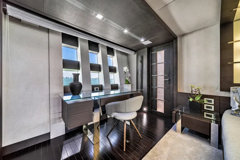 Sette Yacht Photos Pics 