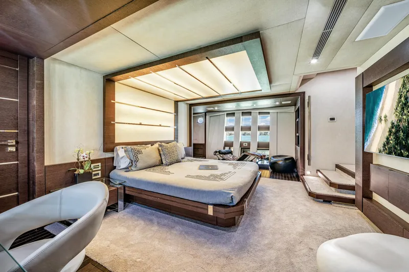 Sette Yacht Photos Pics 