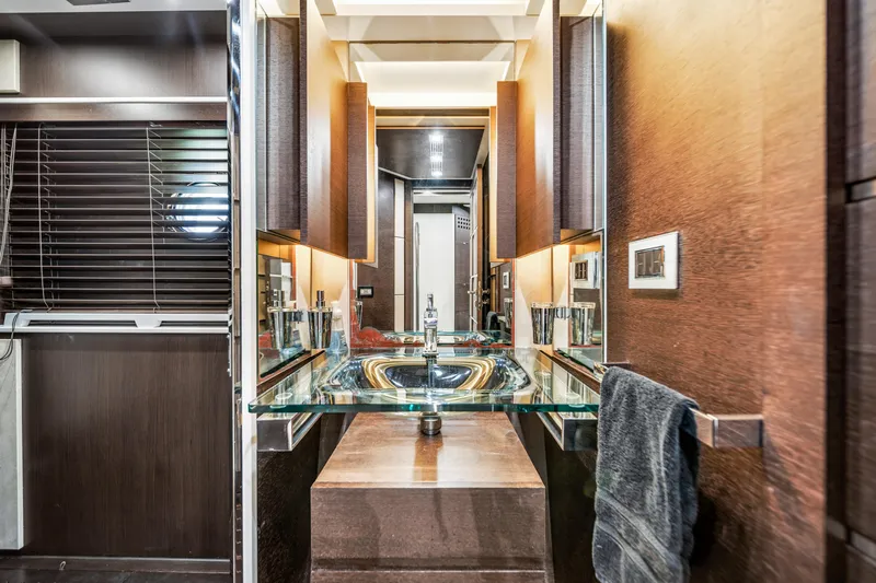 Sette Yacht Photos Pics 