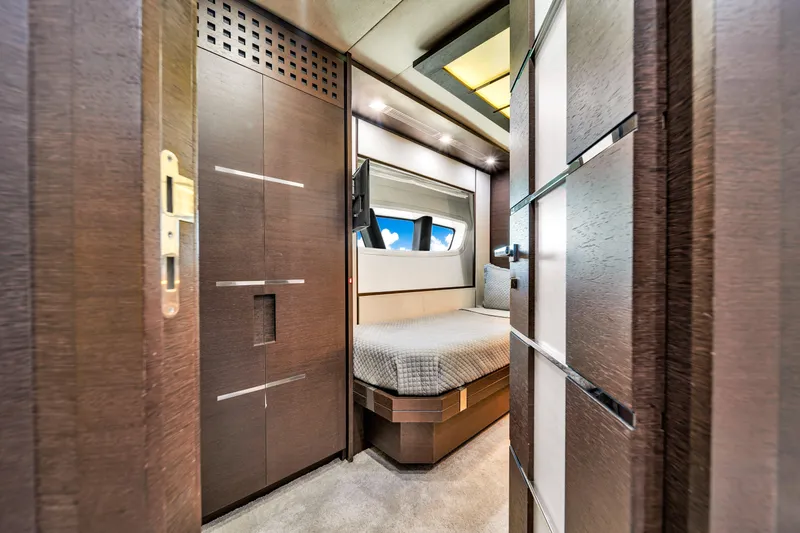 Sette Yacht Photos Pics 