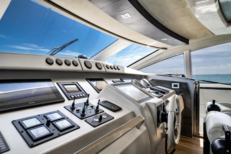 Sette Yacht Photos Pics 