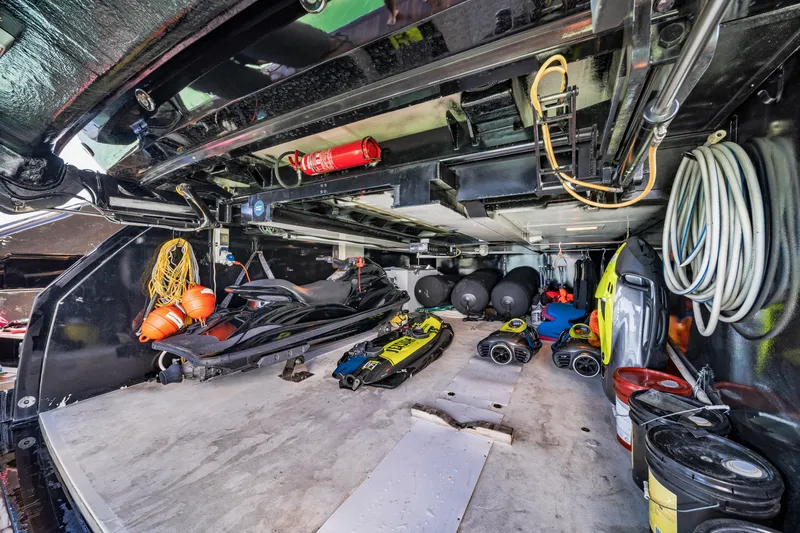 Sette Yacht Photos Pics 