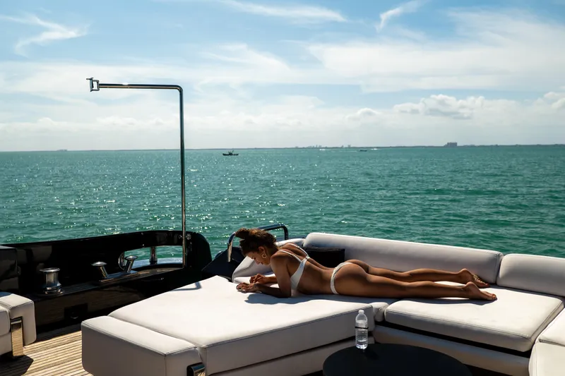 Sette Yacht Photos Pics 