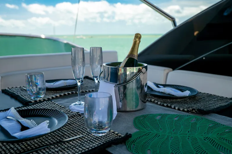 Sette Yacht Photos Pics 