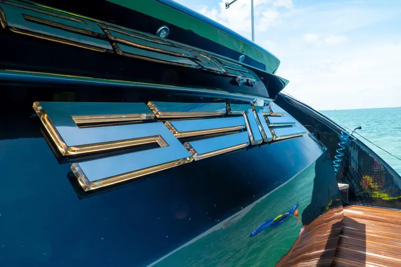 Sette Yacht Photos Pics 