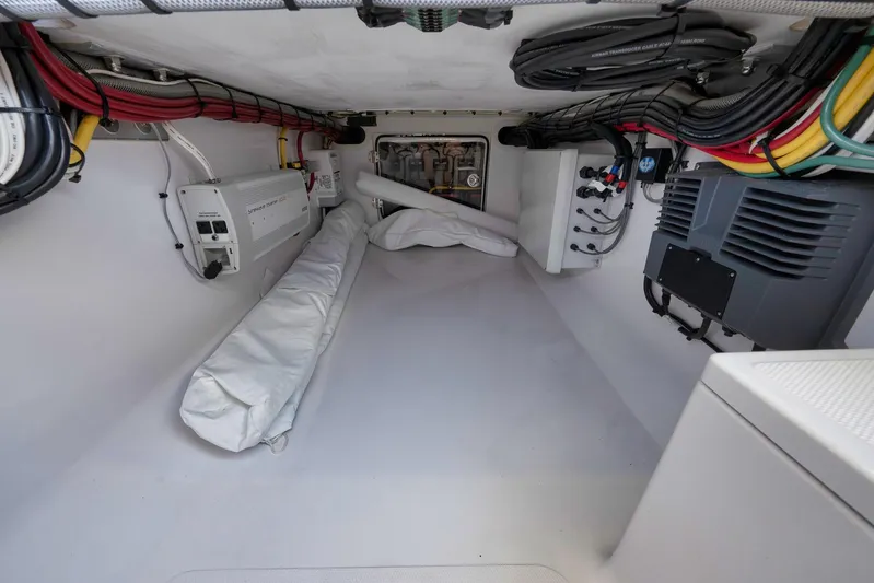  Yacht Photos Pics 2021 Bahama 41 boat interior wiring and equipment setup.
