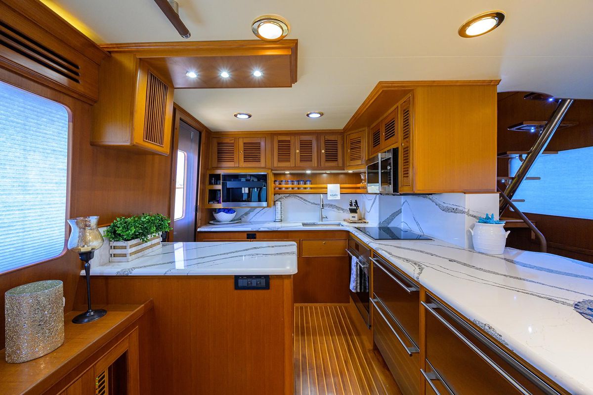 2011 Marlow 97 