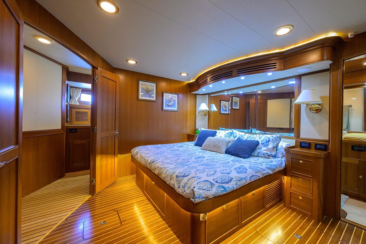 2011 Marlow 97 