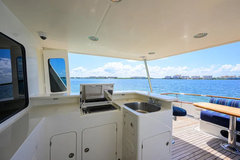 Agave Yacht Photos Pics 