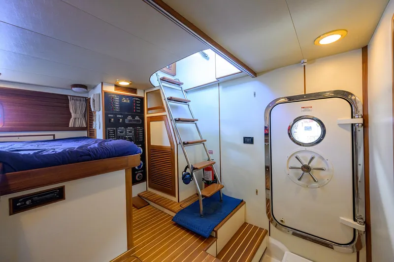 Agave Yacht Photos Pics 