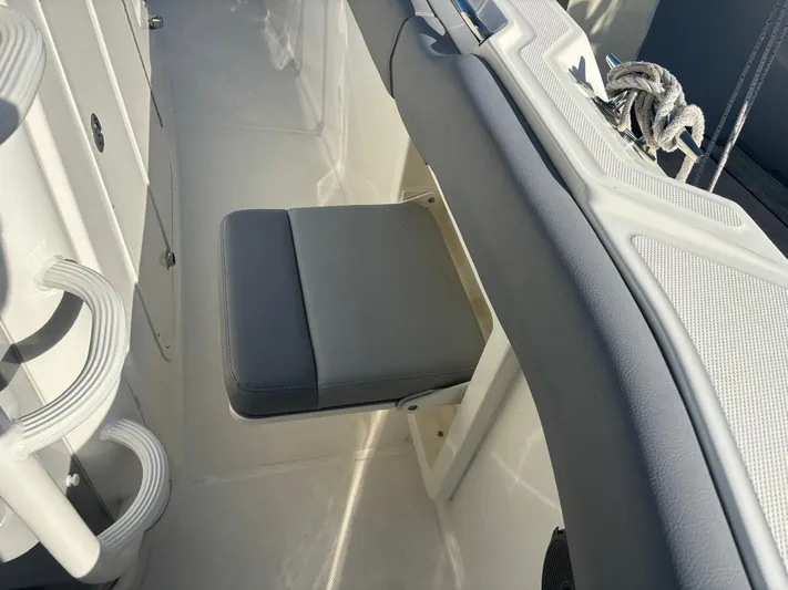  Yacht Photos Pics Seating area on a 2022 Boston Whaler 33 OUTRAGE boat.