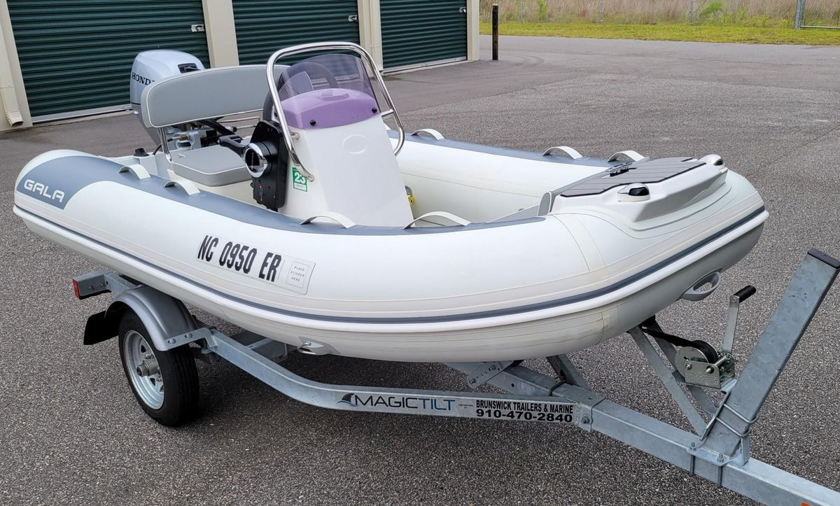 2019 Fathom Yachts 43 