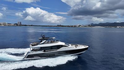Yacht