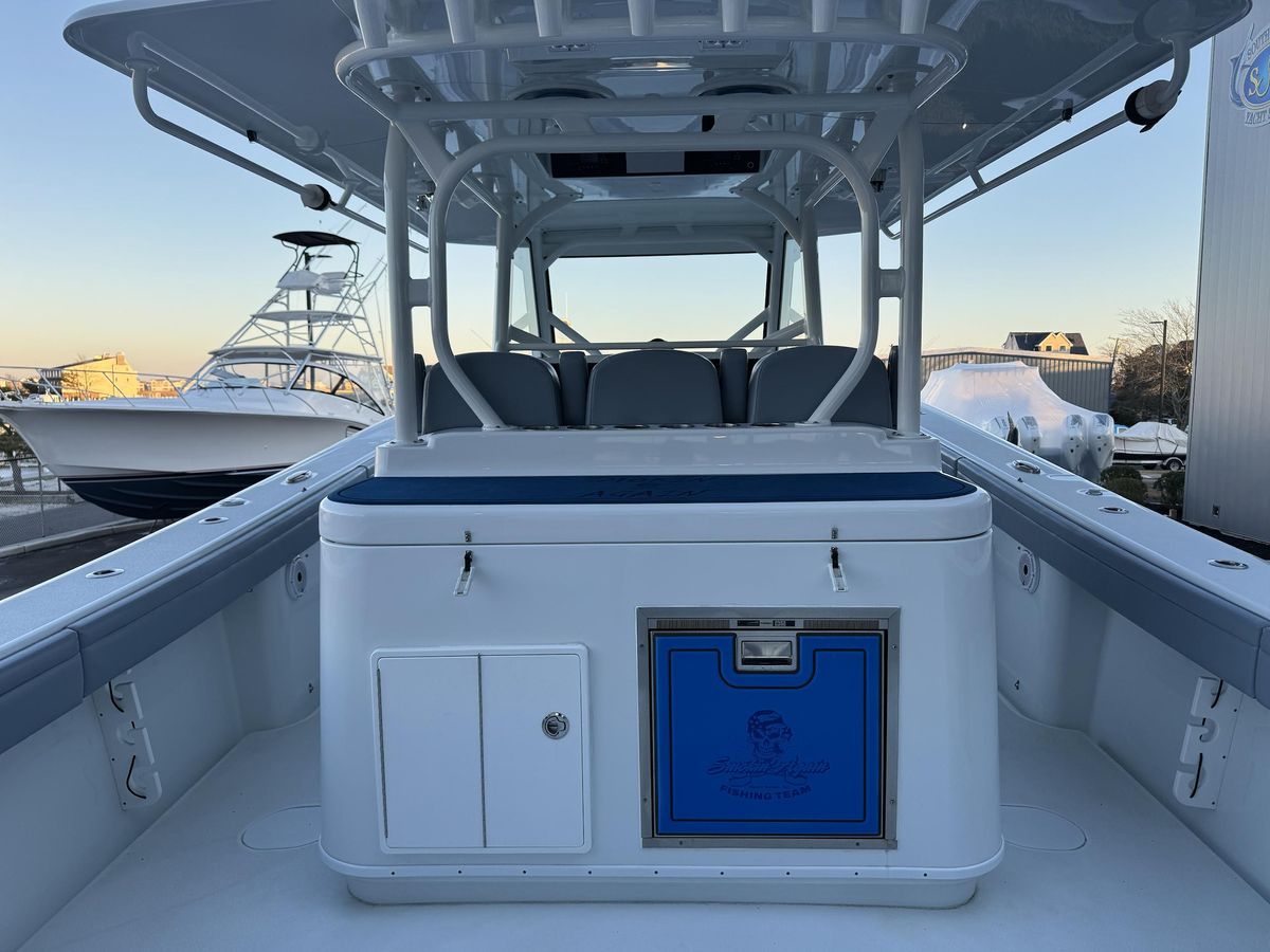 2022 Yellowfin 42 