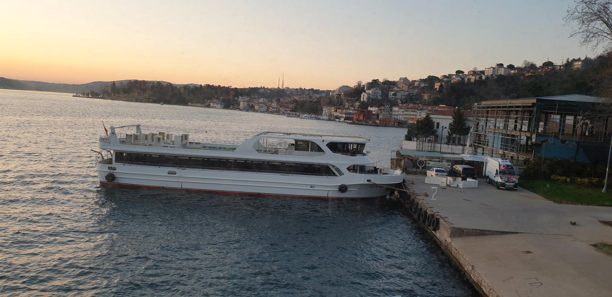 Custom-Craft Restaurant and Excursion vessel 200 pax