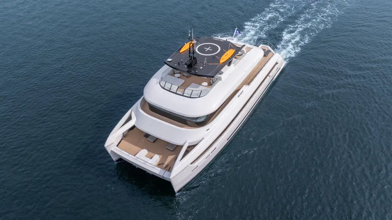 Reduce - As Seen In White Lotus Yacht Photos Pics 