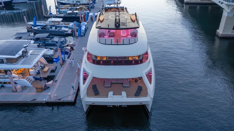 Reduce - As Seen In White Lotus Yacht Photos Pics 