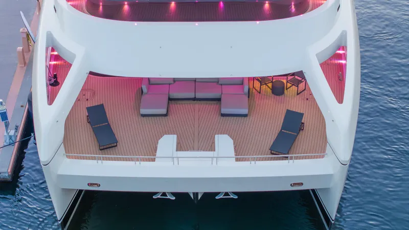 Reduce - As Seen In White Lotus Yacht Photos Pics 