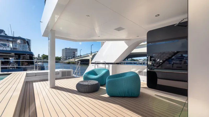 Reduce - As Seen In White Lotus Yacht Photos Pics 