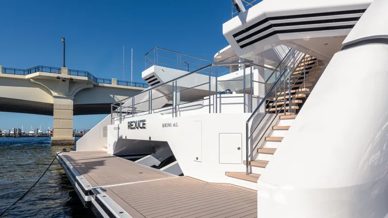 Reduce - As Seen In White Lotus Yacht Photos Pics 