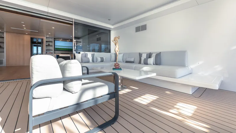 Reduce - As Seen In White Lotus Yacht Photos Pics 