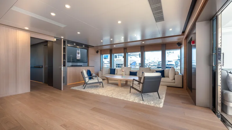 Reduce - As Seen In White Lotus Yacht Photos Pics 