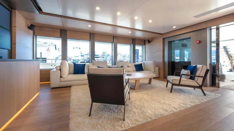 Reduce - As Seen In White Lotus Yacht Photos Pics 