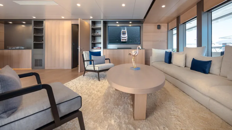 Reduce - As Seen In White Lotus Yacht Photos Pics 