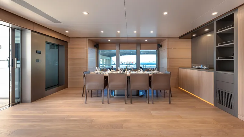 Reduce - As Seen In White Lotus Yacht Photos Pics 