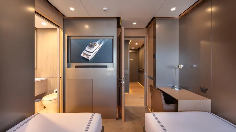 Reduce - As Seen In White Lotus Yacht Photos Pics 