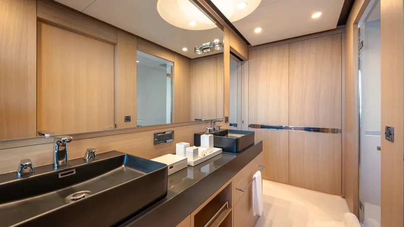 Reduce - As Seen In White Lotus Yacht Photos Pics 