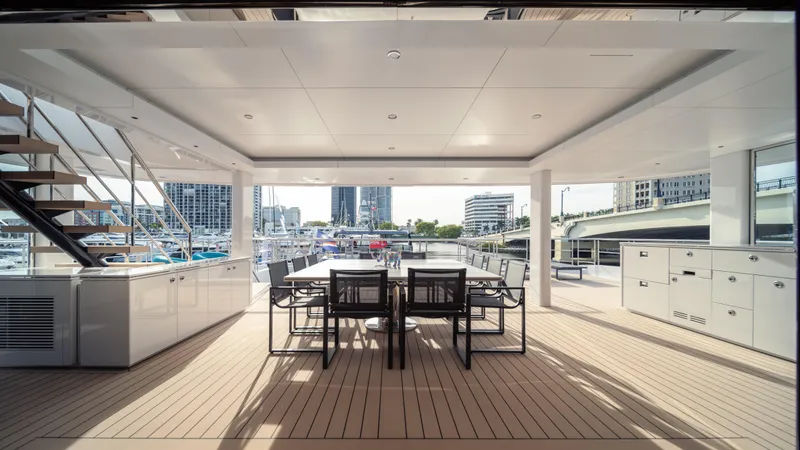 Reduce - As Seen In White Lotus Yacht Photos Pics 