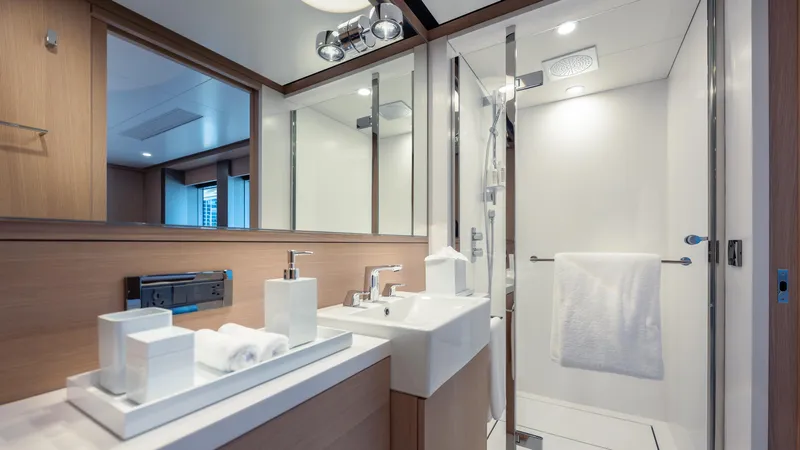 Reduce - As Seen In White Lotus Yacht Photos Pics 