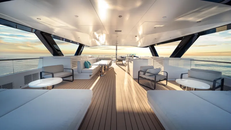 Reduce - As Seen In White Lotus Yacht Photos Pics 