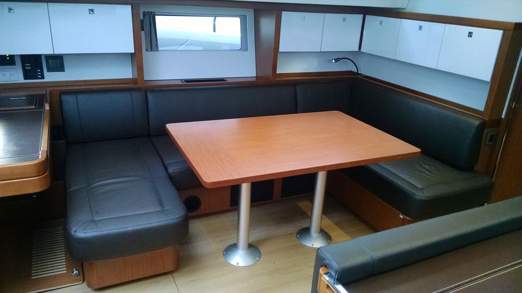 2014 Beneteau Sense 55