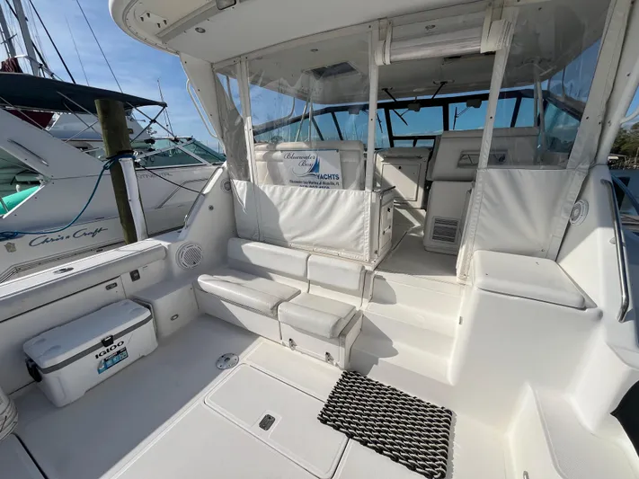  Yacht Photos Pics 2001 Tiara Yachts 4100 Open interior with seating and helm area.