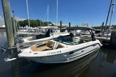 Sea Ray SLX 280
