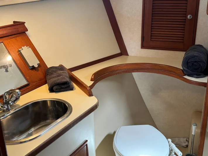 Balabusta Yacht Photos Pics 