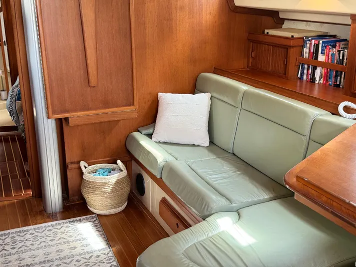 Balabusta Yacht Photos Pics 