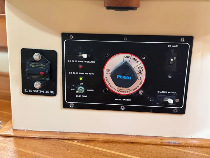 Balabusta Yacht Photos Pics 