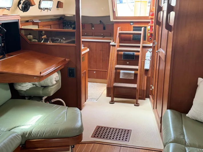 Balabusta Yacht Photos Pics 