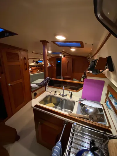 Balabusta Yacht Photos Pics 