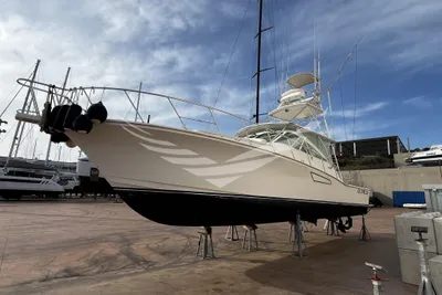 2004 Cabo 45 Express