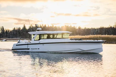 2026 Axopar 38 Cross Cabin