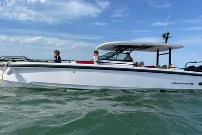 2020 Axopar 37 Sun Top